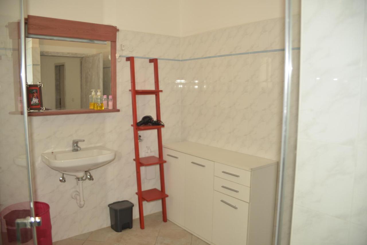 B&B Alla Busa โรเวเรโต ภายนอก รูปภาพ