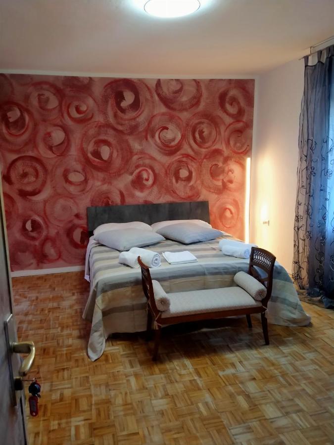 B&B Alla Busa โรเวเรโต ภายนอก รูปภาพ